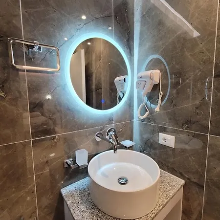 Hotel Fenix Ksamil