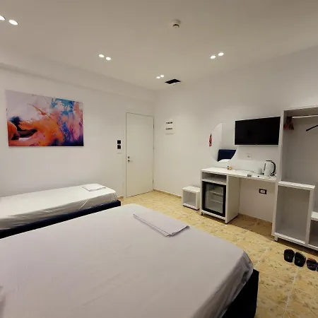 Fenix Hotel *
